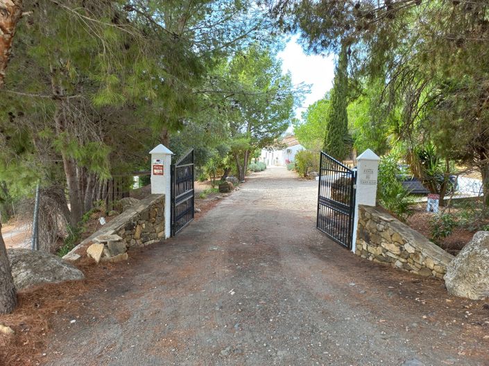 Image No.47-3 Bed Villa for sale