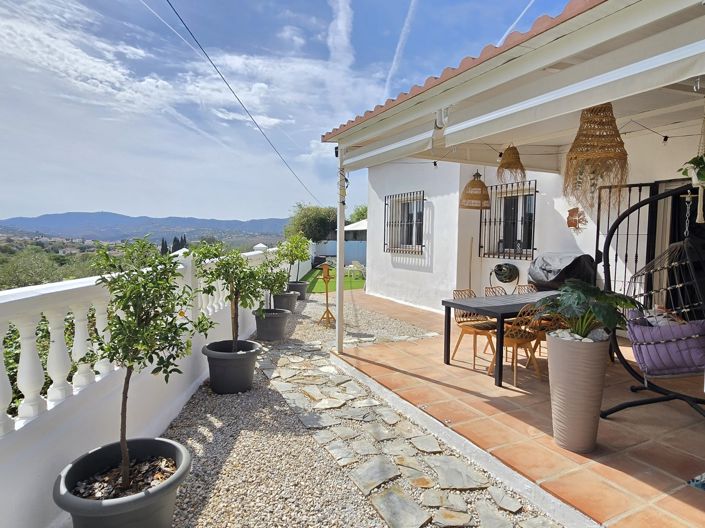 Image No.3-4 Bed Villa for sale