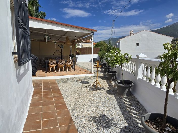 Image No.37-4 Bed Villa for sale