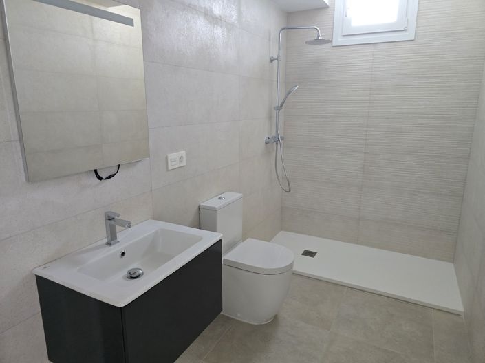 Image No.15-5 Bed Villa for sale