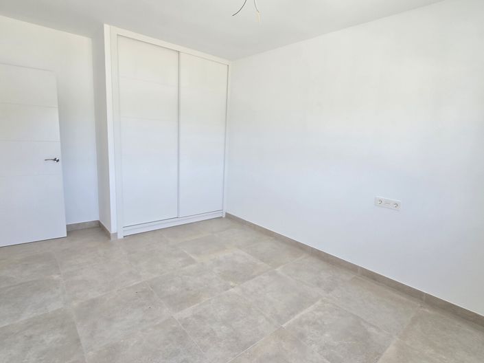 Image No.22-5 Bed Villa for sale