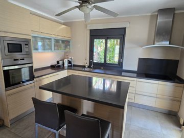 1475-villa-for-sale-in-alcaucin-55542-large