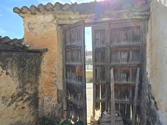 Image No.6-Terre à vendre
