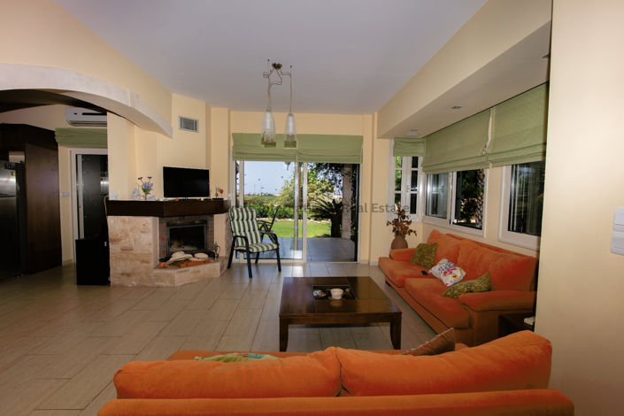 Image No.12-5 Bed Villa for sale