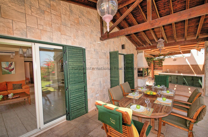 Image No.2-5 Bed Villa for sale