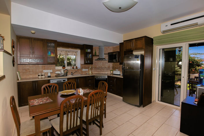 Image No.6-5 Bed Villa for sale