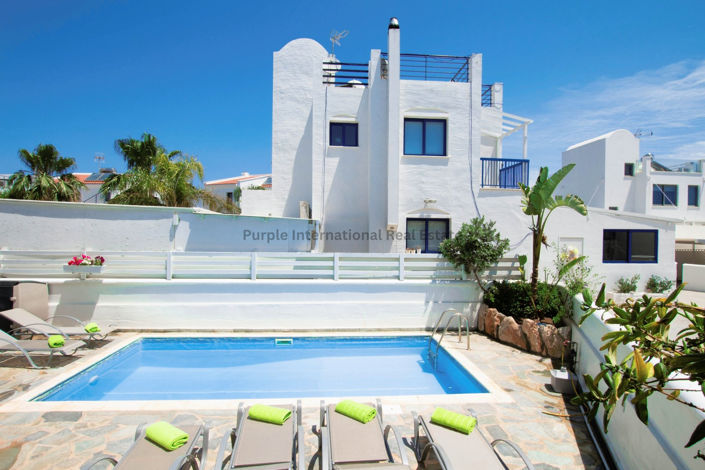 Image No.3-5 Bed Villa for sale