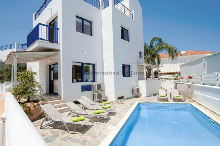 Image No.5-5 Bed Villa for sale