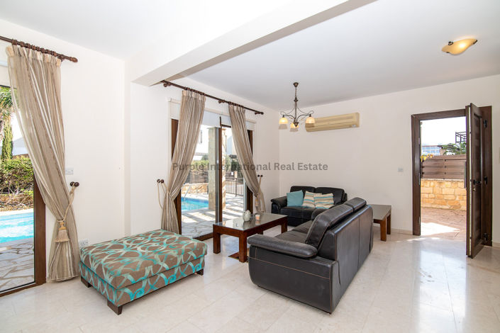 Image No.7-3 Bed Villa for sale