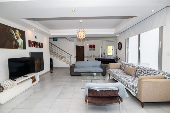 Image No.2-Villa de 5 chambres à vendre à Protaras