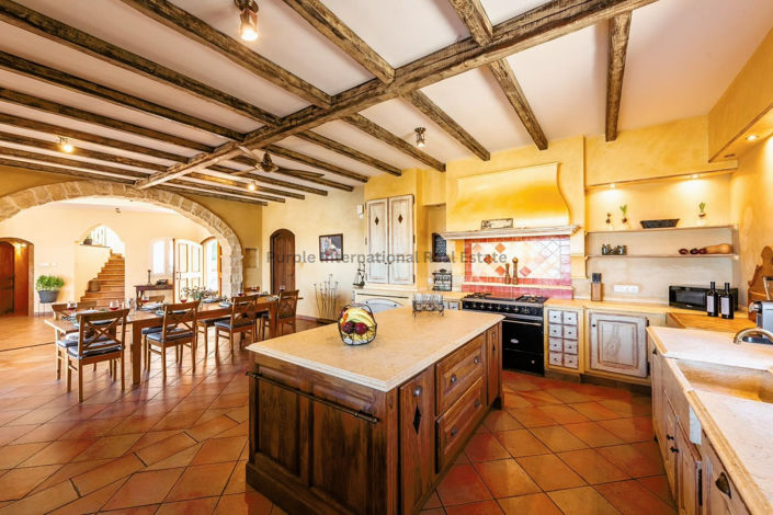 Image No.2-Villa de 5 chambres à vendre à Protaras