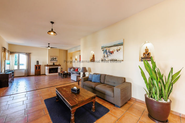 Image No.3-Villa de 5 chambres à vendre à Protaras