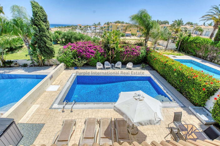 Image No.2-3 Bed Villa for sale