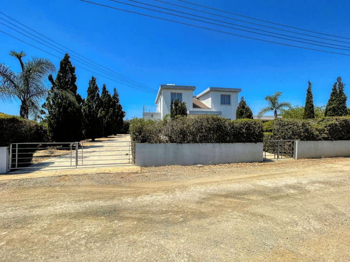 Image No.1-5 Bed Villa for sale
