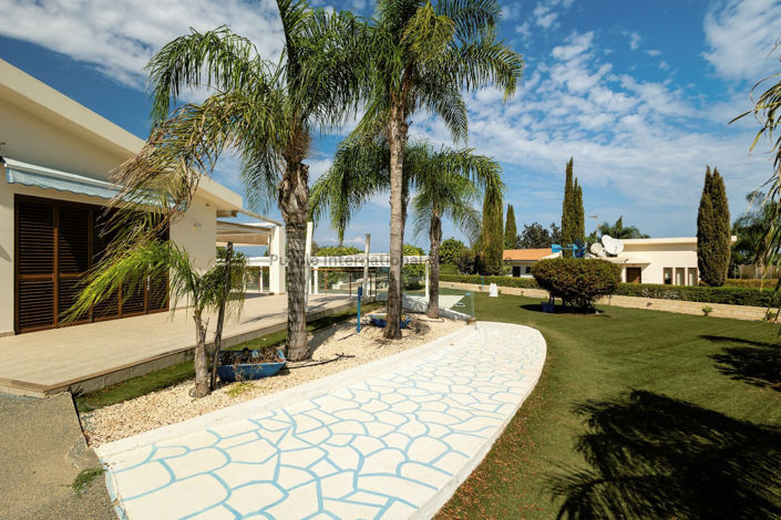 Image No.39-4 Bed Villa for sale