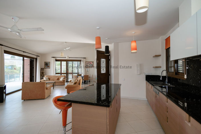 Image No.9-4 Bed Villa for sale