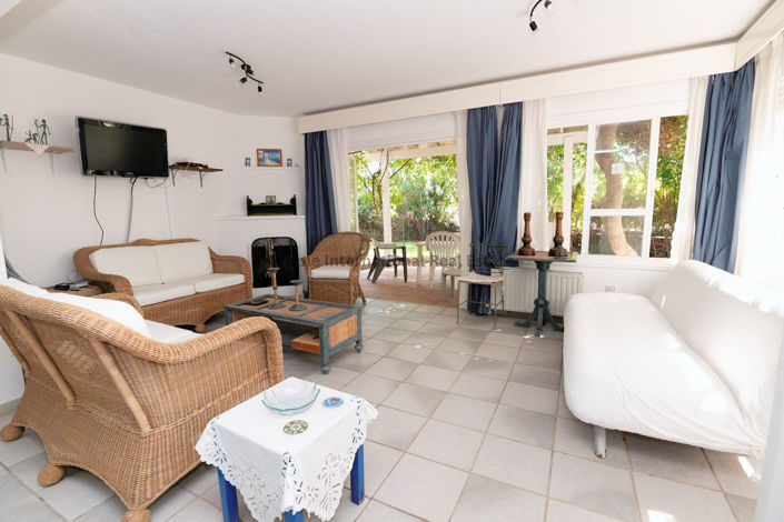 Image No.2-3 Bed Villa for sale