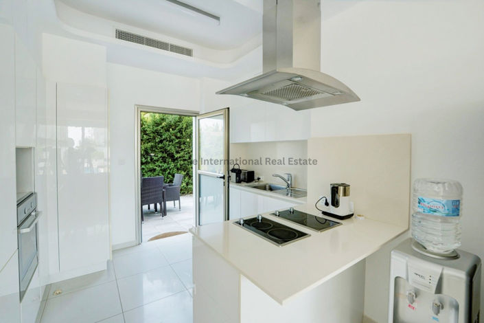 Image No.3-5 Bed Villa for sale