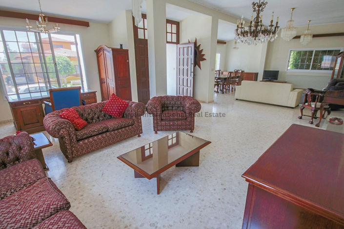 Image No.5-Villa de 5 chambres à vendre à Famagusta