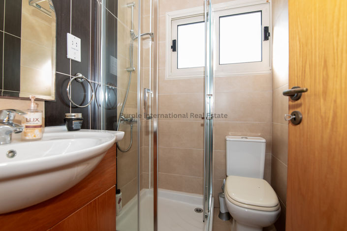 Image No.18-3 Bed Villa for sale