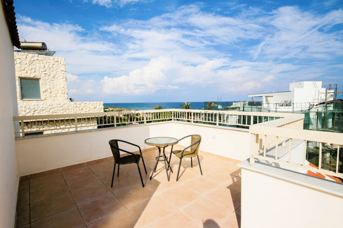 Image No.2-3 Bed Villa for sale