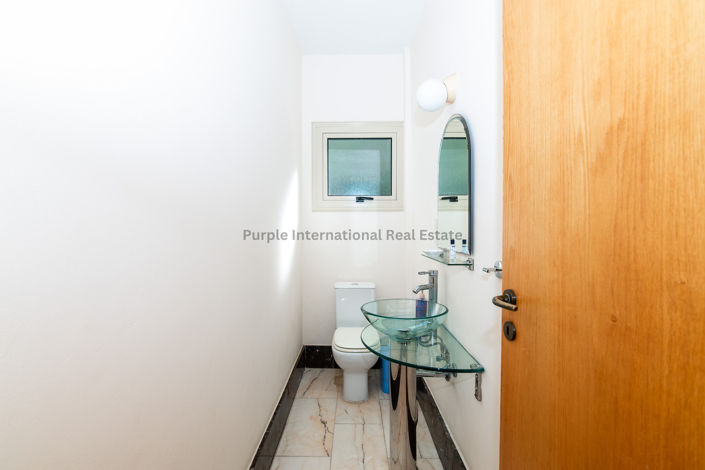 Image No.8-3 Bed Villa for sale