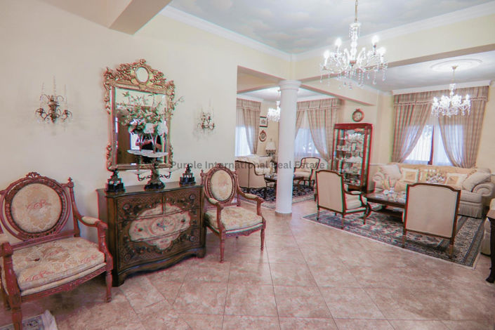 Image No.11-Villa de 5 chambres à vendre à Paralimni