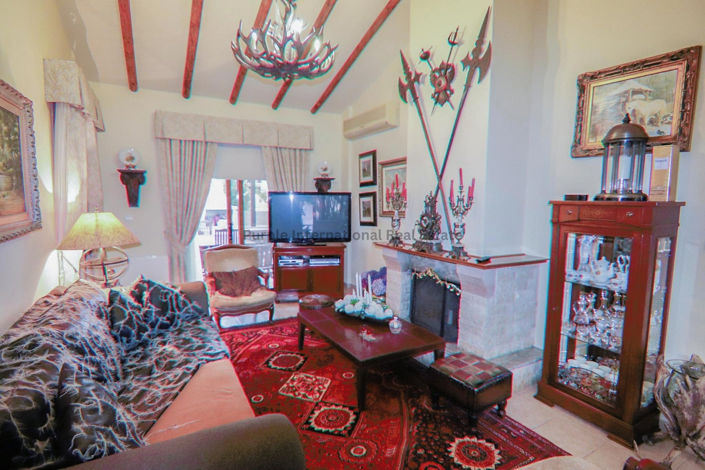 Image No.18-Villa de 5 chambres à vendre à Paralimni