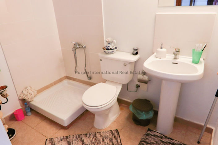 Image No.20-Villa de 5 chambres à vendre à Paralimni