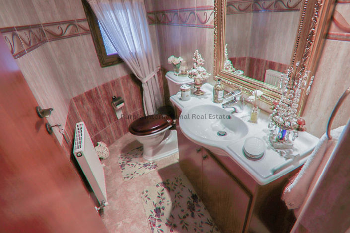 Image No.25-Villa de 5 chambres à vendre à Paralimni