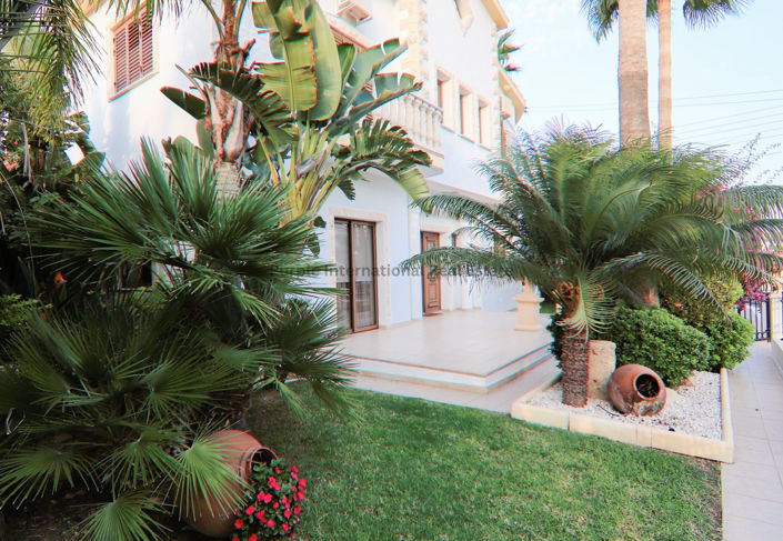 Image No.39-Villa de 5 chambres à vendre à Paralimni