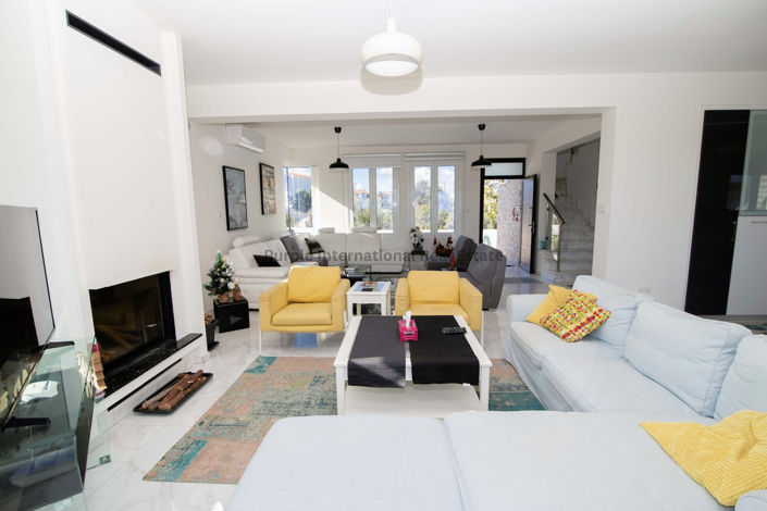 Image No.3-Villa de 4 chambres à vendre à Paralimni