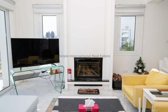 Image No.8-Villa de 4 chambres à vendre à Paralimni