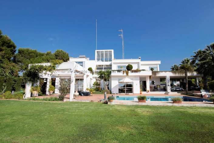 Image No.2-Villa de 3 chambres à vendre à Ayia Napa