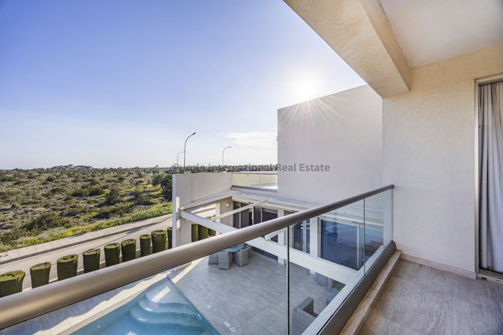 Image No.30-7 Bed Villa for sale