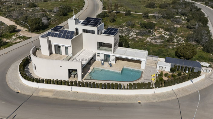 Image No.5-7 Bed Villa for sale