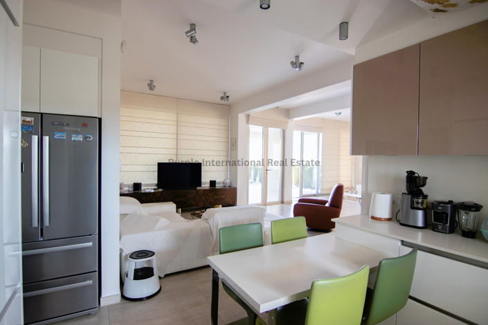 Image No.7-7 Bed Villa for sale