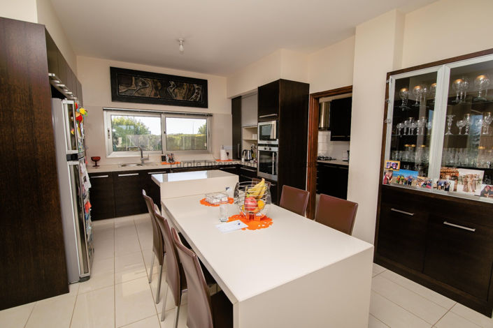 Image No.11-5 Bed Villa for sale