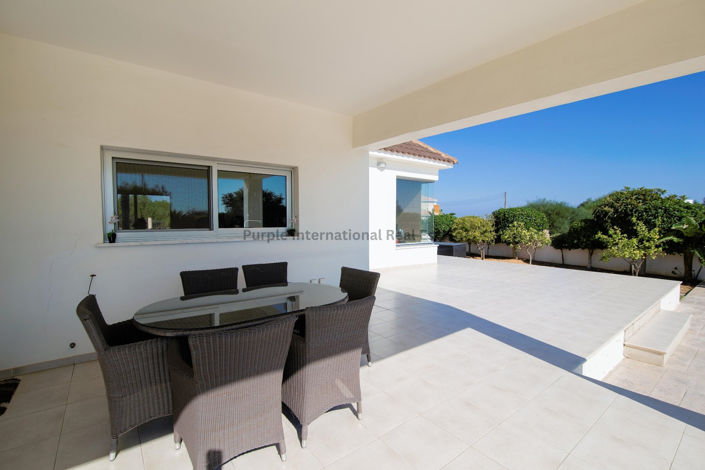 Image No.50-5 Bed Villa for sale