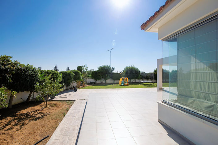 Image No.56-5 Bed Villa for sale