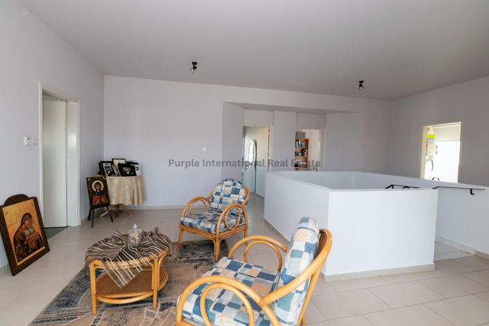 Image No.25-3 Bed Villa for sale