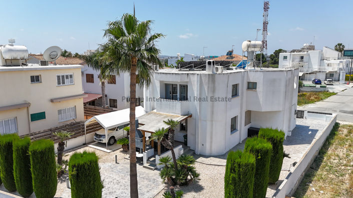 Image No.3-Villa de 3 chambres à vendre à Paralimni