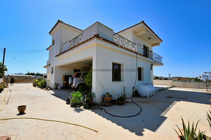 Image No.8-4 Bed Villa for sale