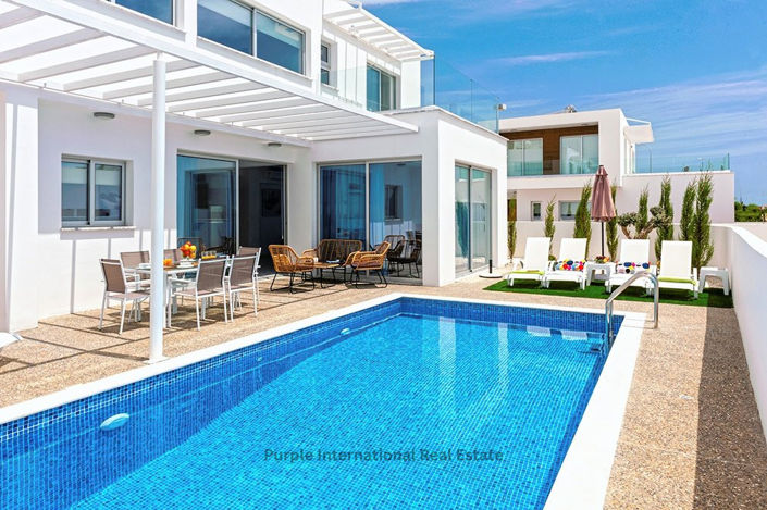 Image No.1-3 Bed Villa for sale