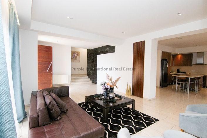 Image No.10-Villa de 6 chambres à vendre à Famagusta