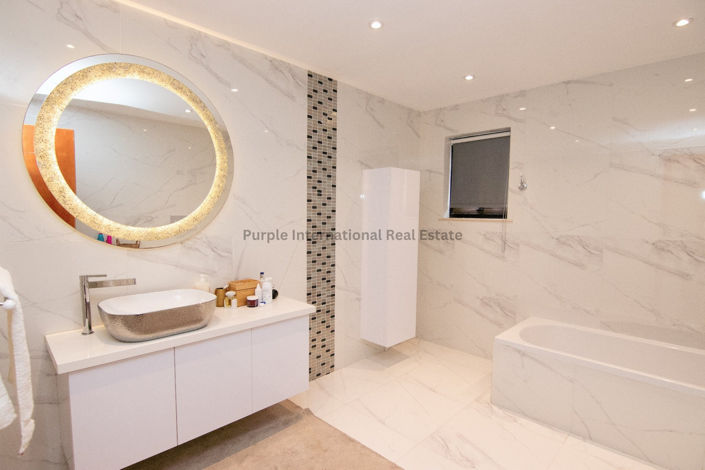 Image No.19-Villa de 6 chambres à vendre à Famagusta