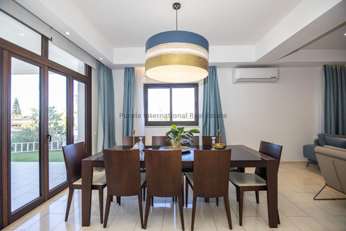 Image No.7-Villa de 6 chambres à vendre à Famagusta