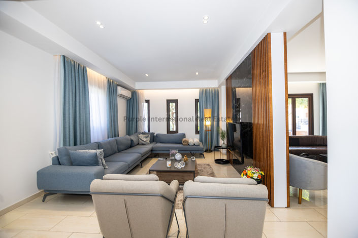 Image No.8-Villa de 6 chambres à vendre à Famagusta