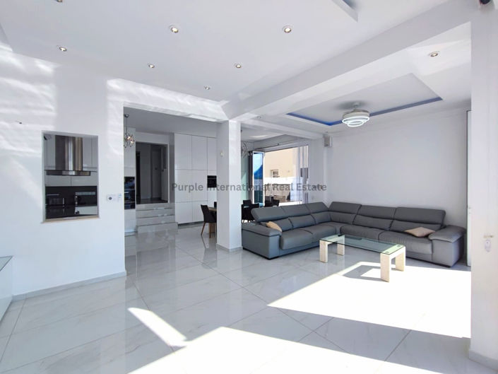 Image No.10-Villa de 5 chambres à vendre à Coral Bay