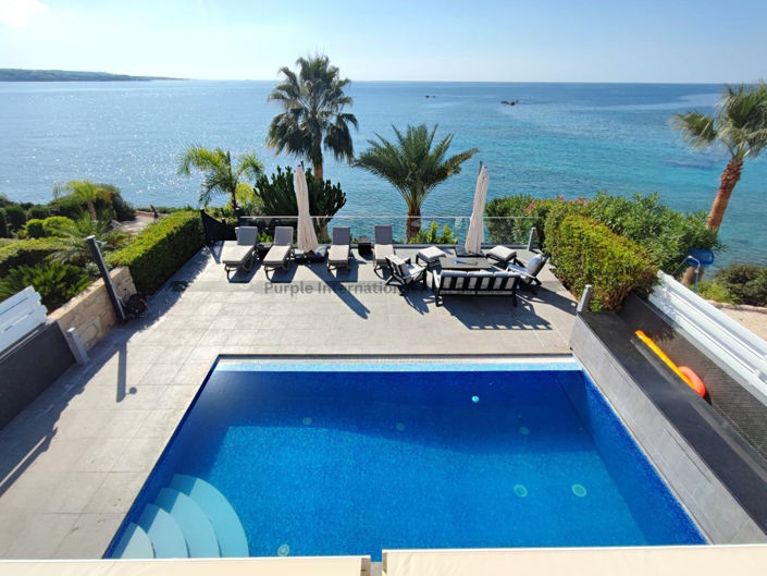 Image No.2-Villa de 5 chambres à vendre à Coral Bay